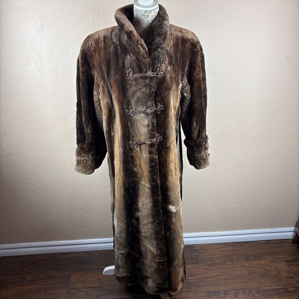 Gorgeous Phantom Sheared Beaver Full Length Fur Coat Frog Closures Andriana Furs